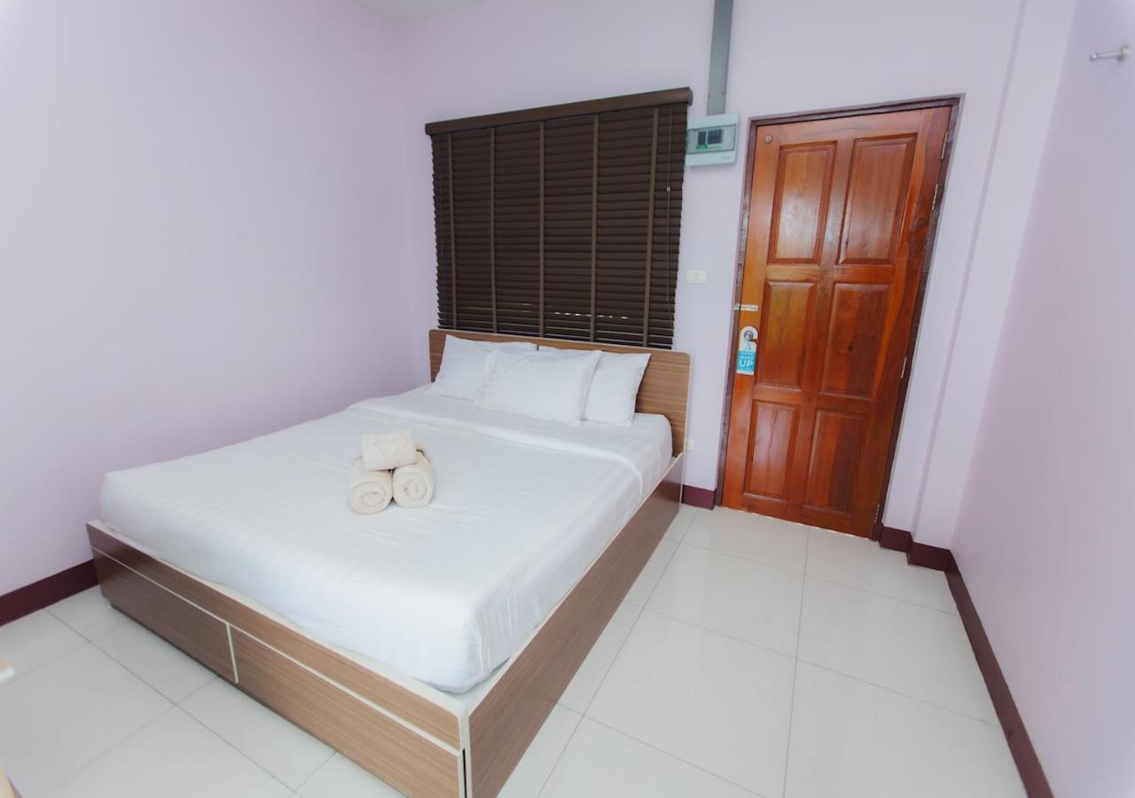 Bloom Guesthouse Τσιάνγκ Μάι Εξωτερικό φωτογραφία